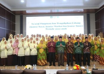 Wali Kota Pematangsiantar Wesly Silalahi, SH, MKn Diwakili Asisten Perekonomian dan Pembangunan Zainal Siahaan, SE, MM, di Acara Ta'aruf & Pengukuhan Pimpinan Cabang Nasyiatul Aisyiyah Se - Kota Pematangsiantar Periode 2022 - 2026.