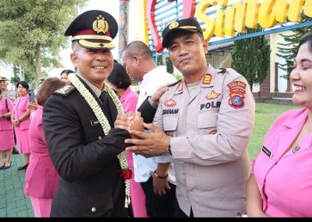 Kapolres Simalungun AKBP Marganda Aritonang Pimpin Wisuda Purna Bhakti : Wujud Apresiasi & Profesionalisme Polri Dalam Menjaga Kamtibmas.