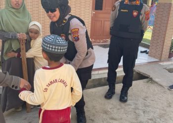 Cegah Guantibmas, Tim Srikandi Polwan Polres Pematangsiantar Bersama Kasat Samapta Laksanakan Patroli.