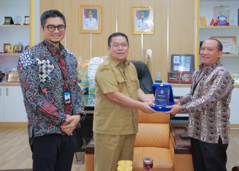 Wali Kota Pematangsiantar Wesly Silalahi, SH, MKn Menerima Kunjungan Kepala Kantor Direktorat Jenderal Pajak (DJP) Sumut II Anton Budhi Setiawan, Kepala Kantor Pelayanan Pajak (KPP) Pratama Pematangsiantar Budiman Napitupulu, dan Kepala Kantor Pelayanan Perbendaharaan Negara (KPPN) Pematangsiantar Nova Juliana Sianturi.