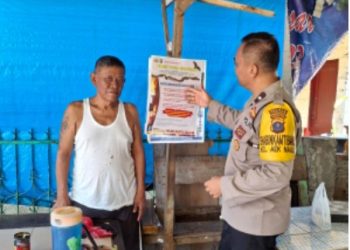 Cegah Kebakaran Polsek Siantar Selatan Tempel Selebaran Himbauan.