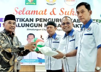 Hadiri Pelantikan Pengurus PBVSI Simalungun, Bupati Berpesan : Lahirkan Atlet Bola Voli Berprestasi.
