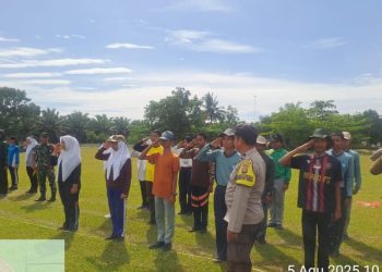 Polsek Bosar Maligas Aktif Latih Paskibra Siswa SMAN 1 Ujung Padang Sambut HUT RI Ke - 80, Kapolsek Tekankan Komitmen Menjaga Kamtibmas.