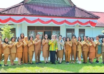 Pimpin Rakor Posyandu, Ketua TP PKK Simalungun Ajak Tim Bekerja Sama Bina Masyarakat di Bidang Kesehatan.