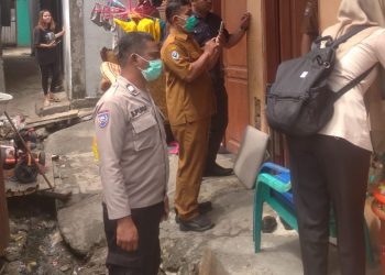 Polsek Siantar Utara Bersama Wakil Walikota Pematangsiantar Kunjungi Warga Sakit & Bagikan Sembako.