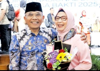 Ny Darmawati Anton Achmad Saragih Dikukuhkan Sebagai Bunda PAUD & Bunda Literasi Kabupaten Simalungun.