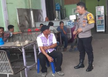 Polsek Siantar Utara Sambangi Loket Bus Intra, Sampaikan Himbauan Kamtibmas.