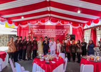 Wali Kota Pematangsiantar Wesly Silalahi, SH, MKn Temu Ramah & Sarasehan Dengan Para veteran Serta anggota Paskibraka Kota Pematangsiantar Tahun 2025.