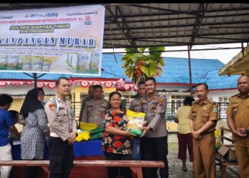 Gerakan Pangan Murah, Polseķ Siantar Timur Salurkan Beras SPHP Kepada Masyarakat.