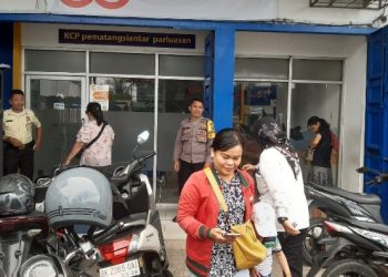 Polsek Siantar Utara Sosialisasi 110 di Kantor Bank Mandiri Unit Parluasan.