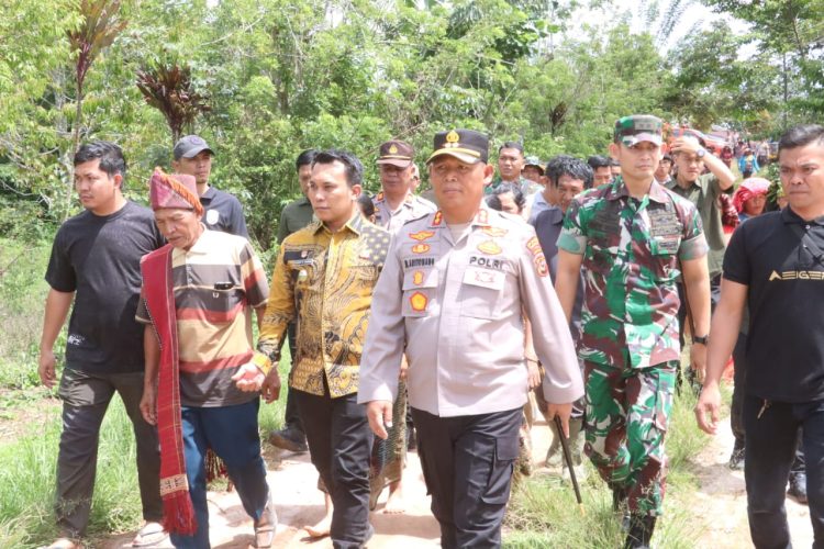 Kujungan Silaturahmi Kapolres Simalungun Himbau Kedua Belah Pihak Jaga Situasi Kondusif Pasca Konflik.