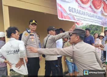Polsek Tanah Jawa Gelar Pasar Murah 6 Ton Beras Untuk Stabilisasi Pangan.