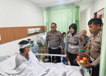 Sambut HUT Polantas Ke - 70, Sat Lantas Polres Pematangsiantar Anjangsana Datangi Korban Laka Lantas.