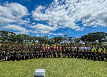 Wali Kota Pematangsiantar Wesly Silalahi, SH, MKn diwakili Wakil Wali Kota Herlina Hadiri & Saksikan Pelantikan Pendidikan Pertama Bintara (Dikmaba) TNI AD 595 prajurit, di Lapangan Jenderal Sudirman Rindam I/Bukit Barisan (BB) Pematangsiantar.