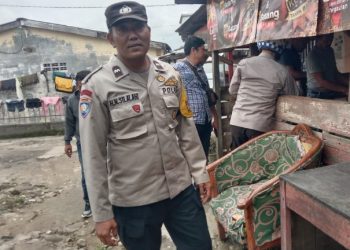 Tindaklanjuti Laporan Masyarakat, Kapolsek Siantar Timur Bersama Personil Patroli di Gang Cumi - Cumi.