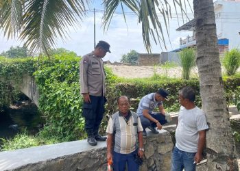 Polsek Siantar Marihat Sambang Sampaikan Himbauan Kamtibmas Kepada Pekerja Pembuatan Pondasi Paret.