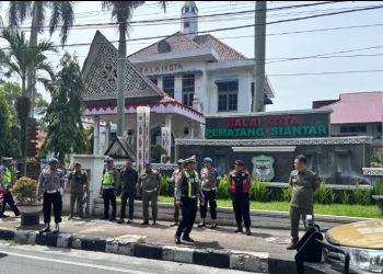 Polres Pematangsiantar Antisipasi Ganguan Kamtibmas Melalui Patroli Skala Besar.