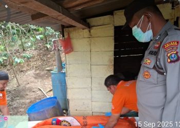 Tim Inafis Polres Simalungun Sigap Evakuasi Mayat Lansia Yang Ditemukan Tujuh Hari Setelah Meninggal.