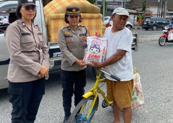 Ciptakan Situasi Yang Aman Srikandi Polwan Polres Pematangsiantar Patroli Dialogis & Bagikan Sembako.