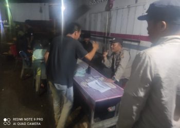 Polsek Sianțar Marihat Respon Keluhan Warganya di Jalan Pisang, Berikan Himbauan Kepada Pemilik Kedai.