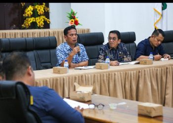 Sekda Kota Pematangsiantar Junaedi Antonius Sitanggang, SSTP, MSi Pimpin Focus Group Discussion (FGD) Terkait Rencana Perobohan Gedung IV Pasar Horas.