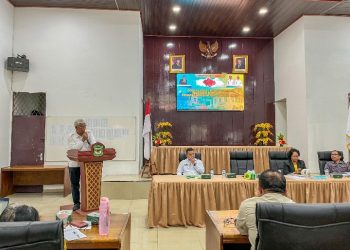 Wali Kota Pematangsiantar Wesly Silalahi, SH, MKn Diwakili Staf Ahli Bidang Pembangunan Drs. Daniel Siregar Buka Acara Sosialisasi Pelestarian Naskah Kuno.