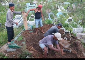 Jenazah Pria Asal Pekan Baru Yang Ditemukan di Rumah Kos, Polsek Siantar Utara Bantu Fasilitasi Pemakaman.