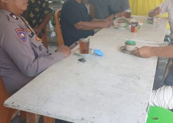 Polsek Siantar Martoba Patroli Sambang Kamtibmas di Gang Bajigur.
