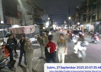 Sat Pol PP Siantar Lakukan Antisipasi Gangguan Trantibumlinmas Pada Perobohan Gedung IV Pasar Horas.