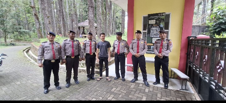 Polres Simalungun Perketat Patroli di 10 Destinasi Wisata, Hadirkan Rasa Aman Bagi Wisatawan di Hari Libur.