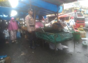 Polsek Siantar Barat Sambangi Para Pedagang Eks Gedung IV Pasar Horas di Sampaikan Pesan Kamtibmas.