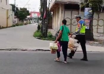 Polantas Menyapa Pagi Hari, Polres Simalungun Hadirkan Rasa Aman di Jalan Raya Untuk Masyarakat.