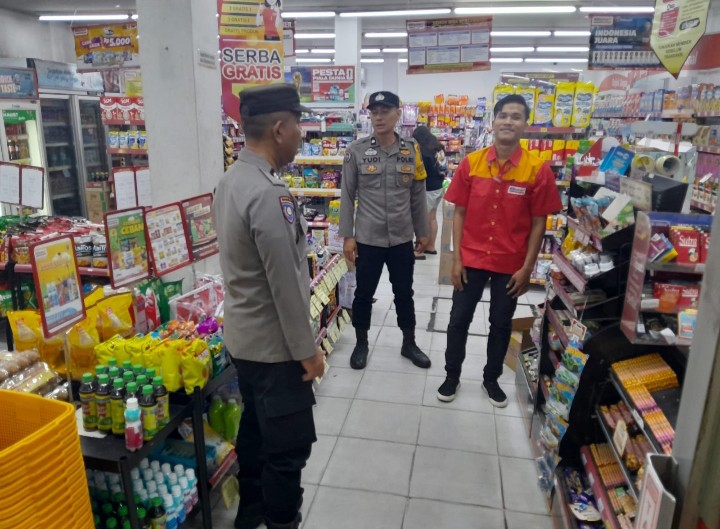 Maksimalkan Pencegahan, Polsek Siantar Utara Gelar Blue Light Patrol.