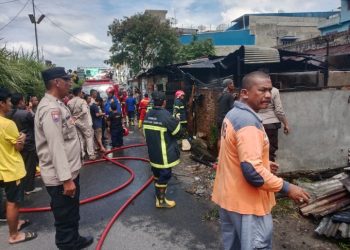 Tidak Ada Korban Jiwa, Polres Pematangsiantar Cek TKP Kebakaran 3 Bangunan Semi Permanen.