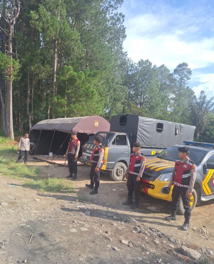 Sat Samapta Polres Simalungun Tunjukkan Wajah Humanis Polri, Jaga Kamtibmas Lewat Patroli Presisi di PT TPL Aek Nauli.