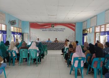 Bhabinkamtibmas Polsek Bosar Maligas Hadiri Rakor PKH, Tekankan Pentingnya Data Penerima Bansos Tepat Sasaran.