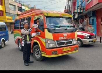 Upaya Tertib Berlalulintas, Sat Lantas Polres Pematangsiantar Binluh & Dikmas Lantas di Jalan Sutomo.