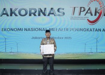 Rakornas TPAKD 2025 : Sinergi Pemkab Simalungun, Pemerintah Pusat & OJK Untuk Akses Keuangan Masyarakat, Bupati Simalungun Terima Piagam Penghargaan TAPD Terbaik.