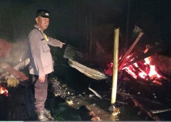 Polsek Tanah Jawa Langsung Gerak, Pelaku Pembakaran Rumah Diamankan Dalam Hitungan Jam.