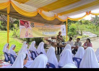 Wakil Ketua DPRD Pematangsiantar Ir. Daud Simanjuntak, MM Meyampaikan Kata Sambutan Dalam Kegiatan Sosper.