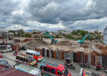 Memasuki Hari Ke - 12, Selasa ( 21 / 10 / 2025 ) Progres Oerobohan Gedung IV Pasar Horas di Jalan Merdeka Pematangsiantar Sudah Sekitar 80 Persen Dari Seluruh Luas Gedung.