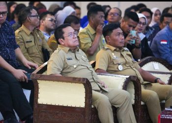 Wali Kota Pematangsiantar Wesly Silalahi, SH, MKn Bersama Gubernur Sumut Muhammad Bobby Afif Nasution, SE, MM & Bupati/ Walikota Se - Sumut Hadiri Akad Massal Kredit Usaha Rakyat (KUR) 800 Ribu Debitur Penciptaan Lapangan Kerja dan Peluncuran Kredit Program Perumahan (KPP) Secara Serentak Se - Indonesia.
