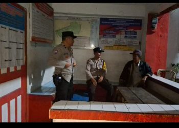 Bhabinkamtibmas Polsek Siantar Selatan SALING di Pos Kamling.