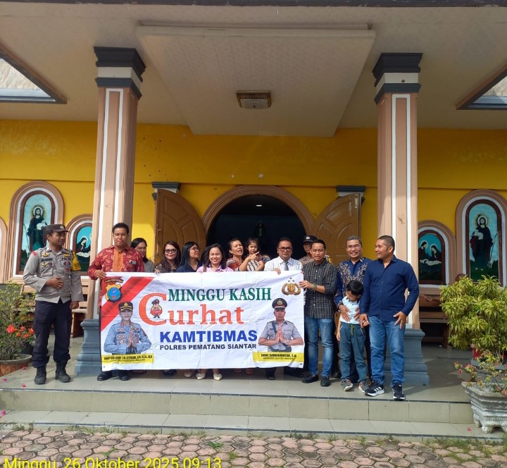 Polsek Siantar Marihat Curhat Kamtibmas di Gereja HKBP Jalan Cornel Simanjuntak.