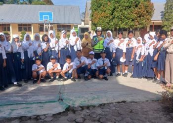 Menyapa, Sat Lantas Polres Pematangsiantar Police Go School di SMP Negeri 9.