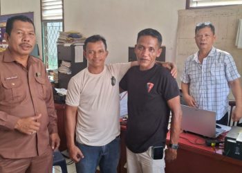 Polsek Tanah Jawa Berhasil Mediasi Kasus Dugaan Penganiayaan, Kedua Pihak Berdamai Secara Kekeluargaan.