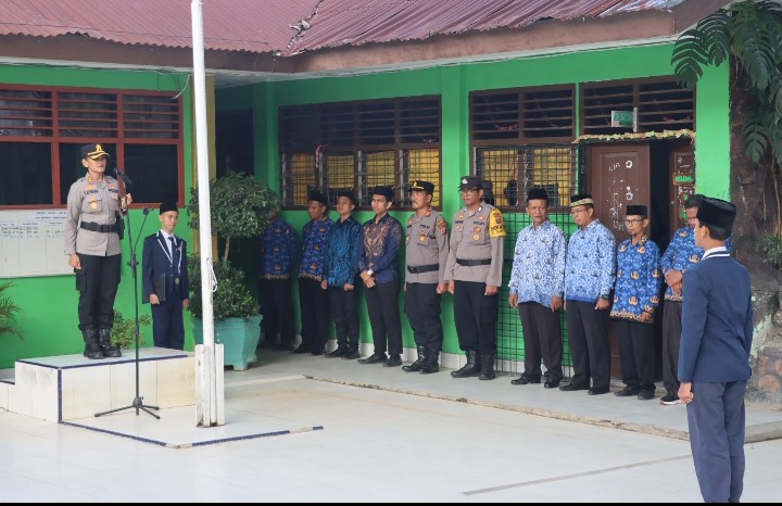 Police Go To School, Kapolres Pematangsiantar Sampaikan Pesan Moral & Kedisiplinan.