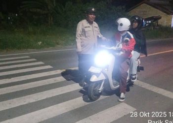 Personel Polsek Dolok Pardamean Gelar Patroli Blue Light Cegah Geng Motor & Premanisme.