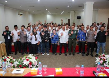 Wali Kota Pematangsiantar Wesly Silalahi, SH, MKn Diwakili Staf Ahli Bidang Pemerintahan Dra Happy Oikumenis Daely Hadiri Acara Pembukaan UKW Angkatan 71 Tahun 2025.