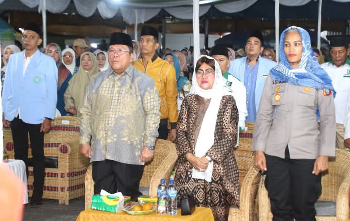 Walikota Pematangsiantar Wesly Silalahi, SH, MKn  Hadiri Penyerahan Hadiah Pemenang FASI & Pelantikan Pengurus BKPRMI.